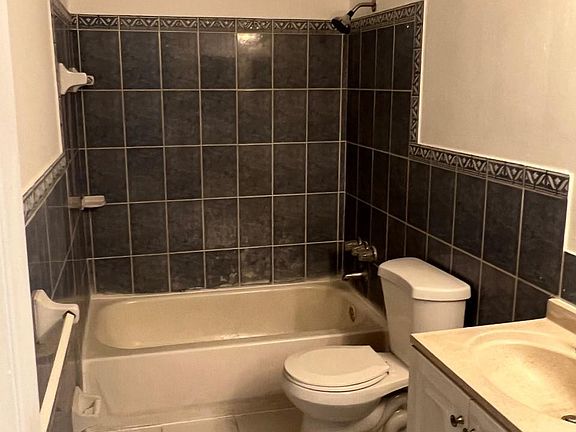5th image of 5955 NW 25th Ct