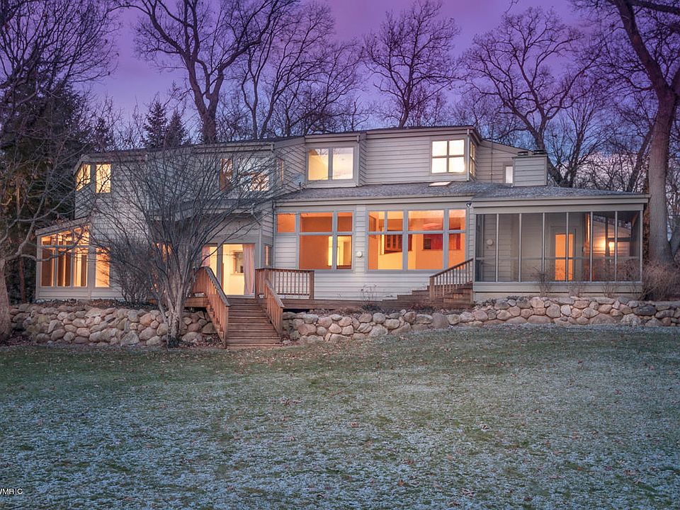 1st image of 7438 Oak Shore Dr