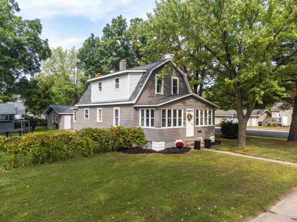319 N Union St, Mauston, WI 53948