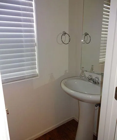 1848 Coach House Loop — Photo 17