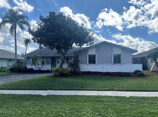 9320 NW 32nd St, Sunrise, FL 33351