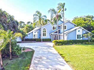 370 NE Town Ter, Jensen Beach, FL 34957