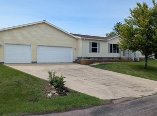 426 Hanson St, Hayward, MN 56043