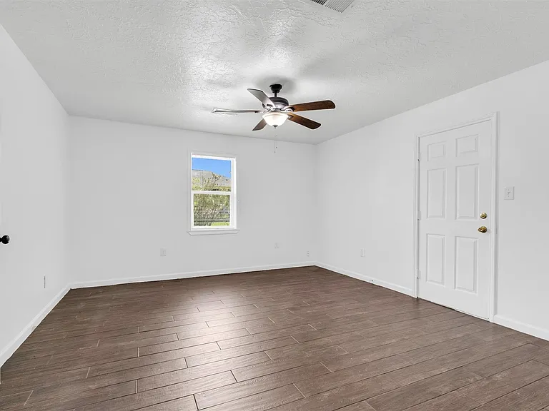 21630 Punkin St — Photo 34