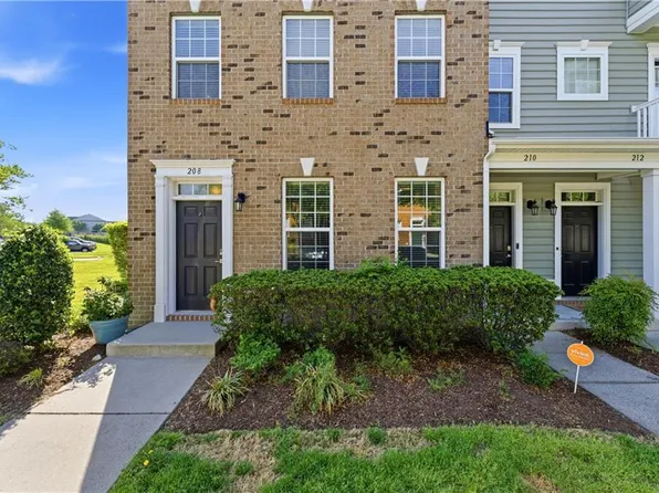 208 Agate St, Virginia Beach, VA 23462