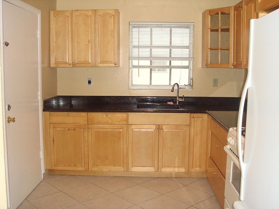 1st image of 10903 N Kendall Dr