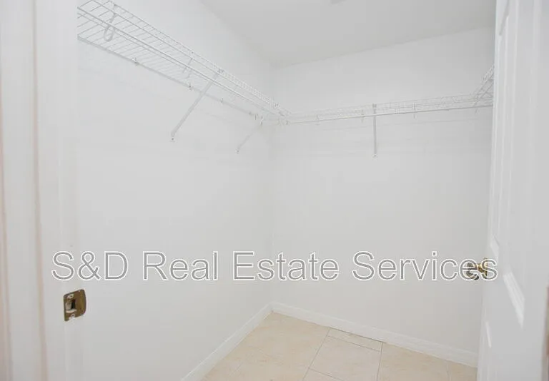 6352 Sedgeford Dr — Photo 17