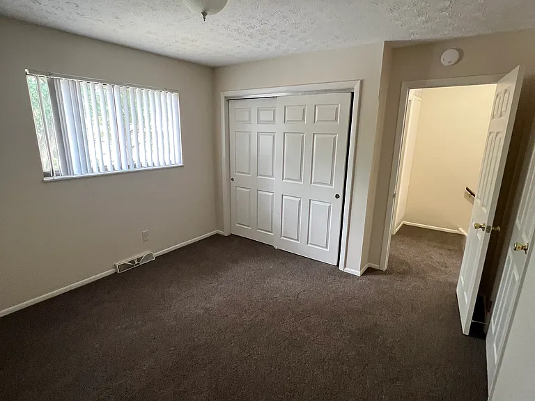 Mapleview Terrace Apartments — Photo 14