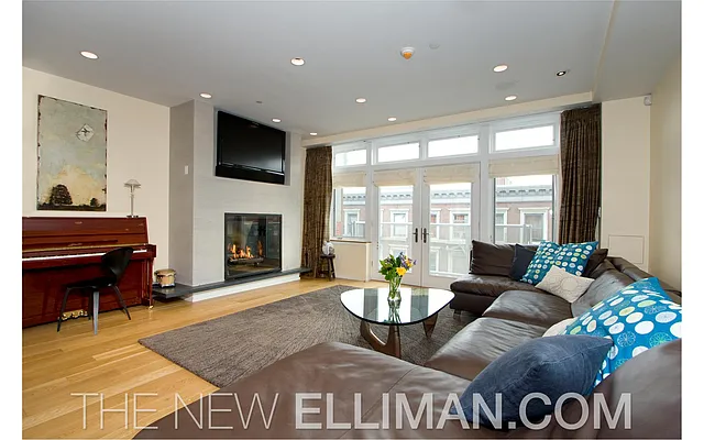 Sold by Douglas Elliman | media 15