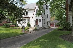 2nd image of 54 Wildwood Dr