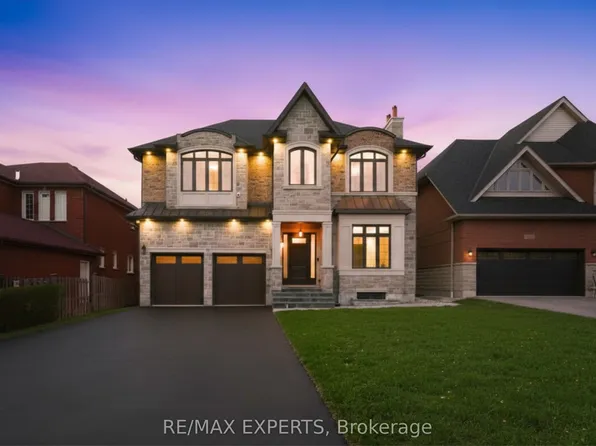 38 Railway St, Vaughan, ON L6A 1P7