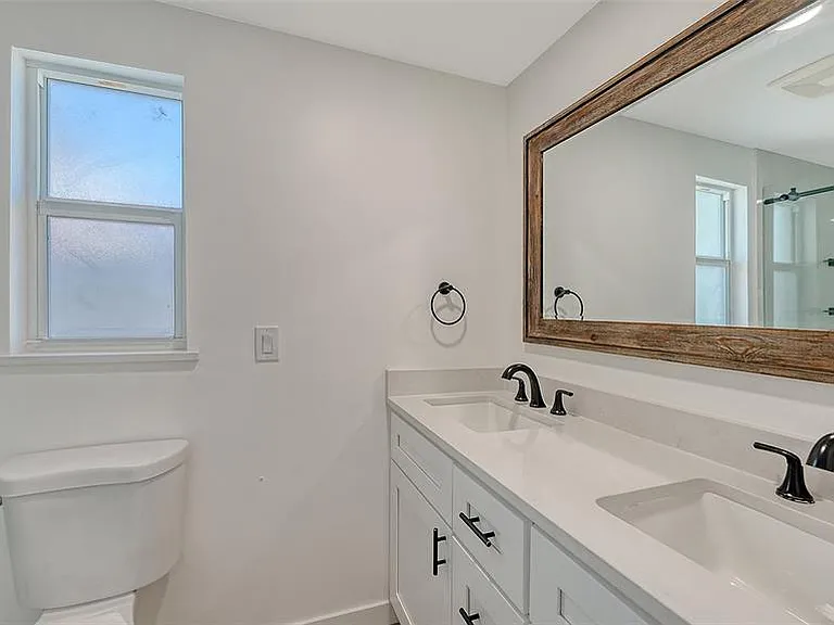 909 Spanish Dr N — Photo 43