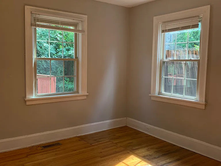 931 Nassau St #1 — Photo 15