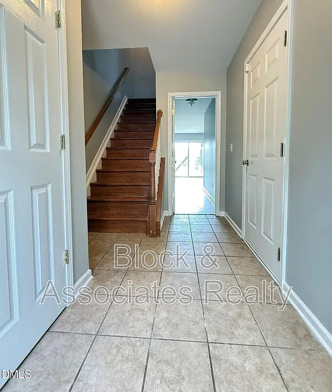 Bedford at Falls River — Photo 2