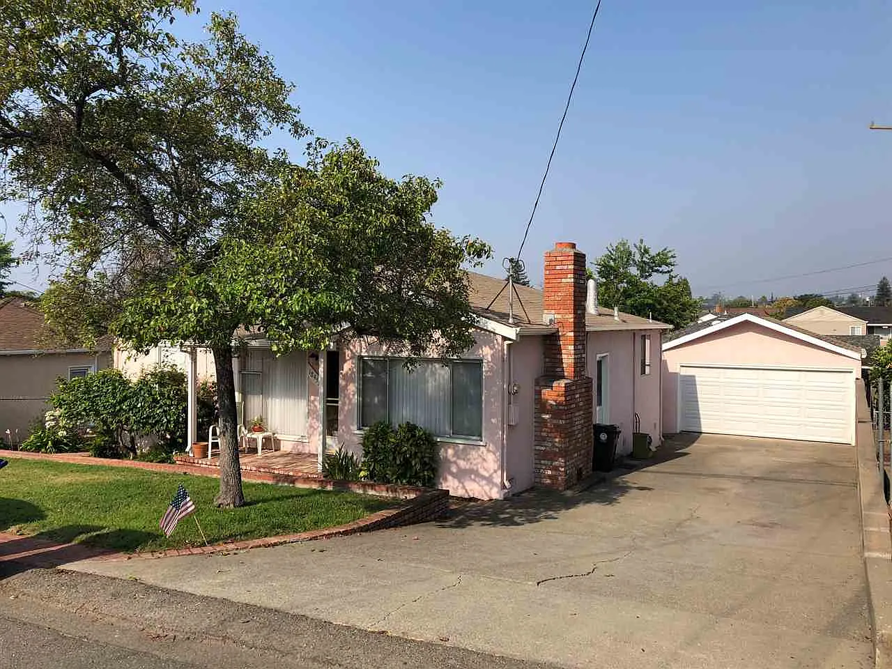 18953 Patton Dr photo 1
