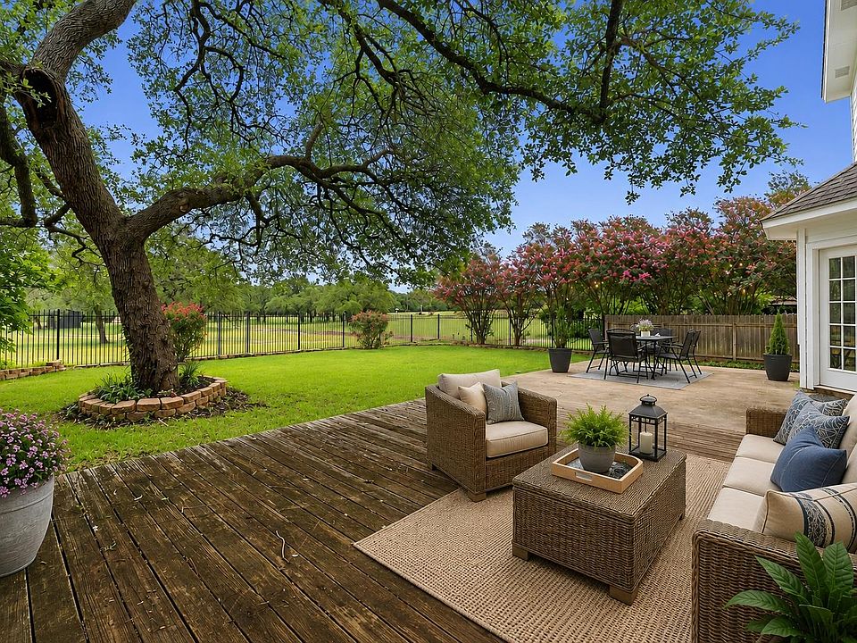 1st image of 1602 Iris Ln