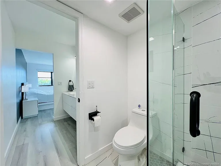 10044 S Ocean Dr #205 — Photo 43