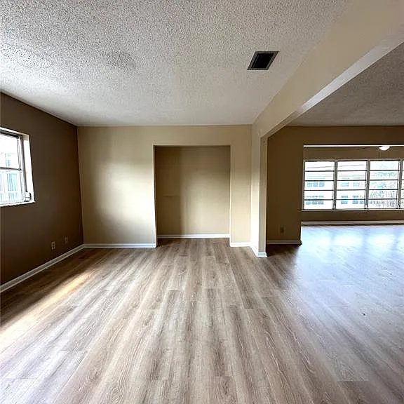 100 El Camino Dr #309 — Photo 20