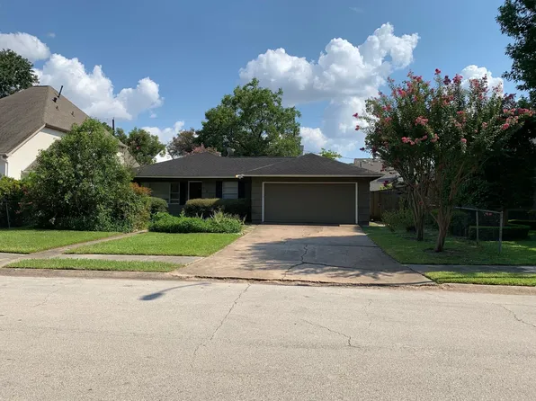 7515 Schiller St, Houston, TX 77055