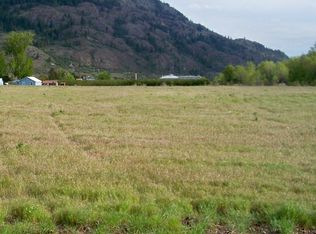 100 Sawtells Rd, Oroville, WA 98844