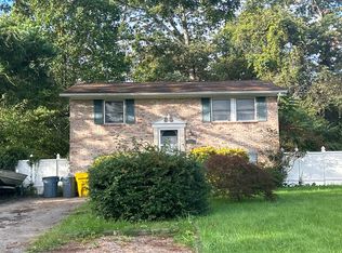 8044 Belhaven Ave, Pasadena, MD