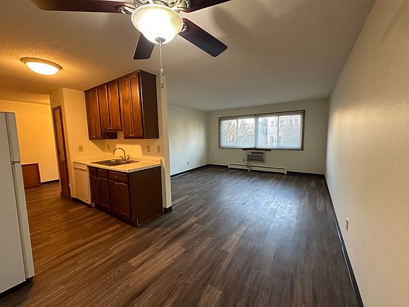 2nd image of 2730 Dupont Ave S APT 203