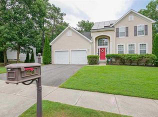 226 Churchill Dr, Egg Harbor Township, NJ 08234