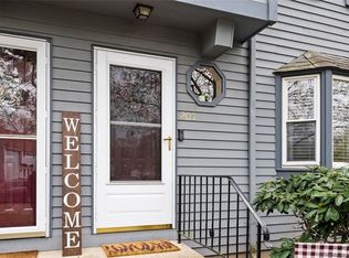 1 Abbott Rd UNIT 205, Ellington, CT 06029