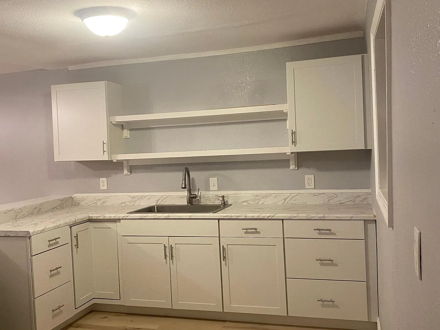 1103 Washington St — Photo 2