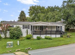 201 Greyfield Dr, Lancaster, PA 17603