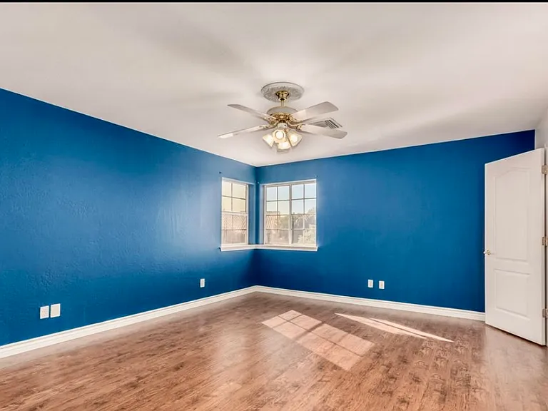 2438 N Forest Cir — Photo 25