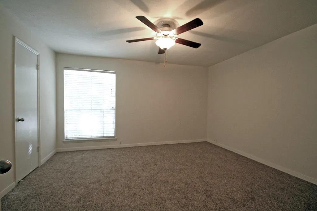 600 Heights Blvd. — Photo 4