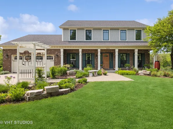 3003 Pendleton Ct, Saint Charles, IL 60175