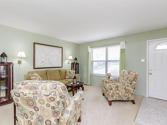 Light and bright describe this living room
