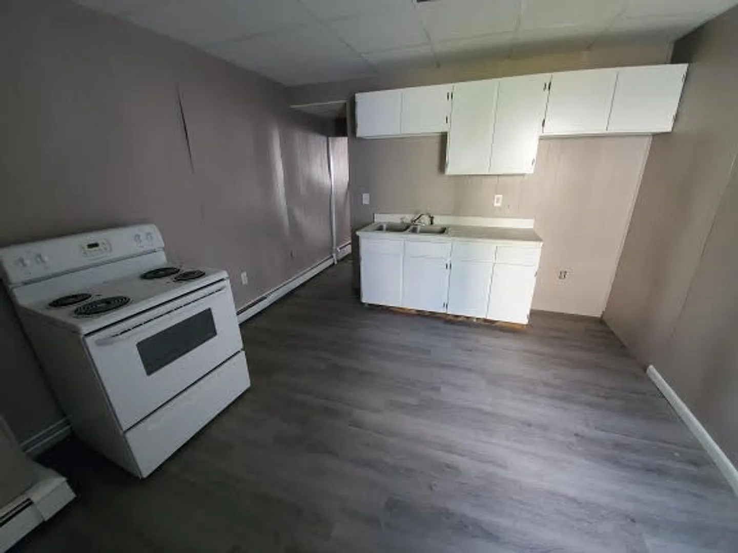3 bedroom 1 bathroom — Photo 4