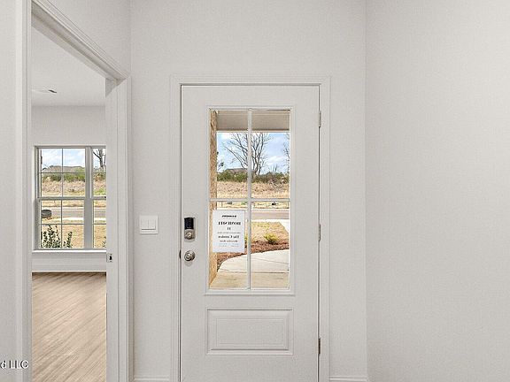 2nd image of 101 Triple Crown Cv