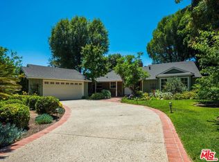 8963 Oak Park Ave, Northridge, CA 91325