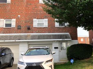 10909 Lockart Rd, Philadelphia, PA 19116