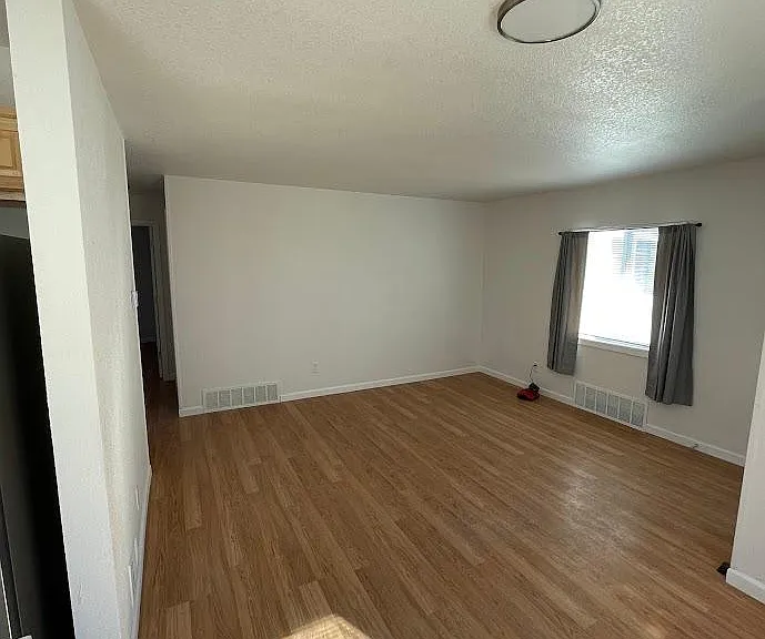 2417 S Marion St — Photo 9