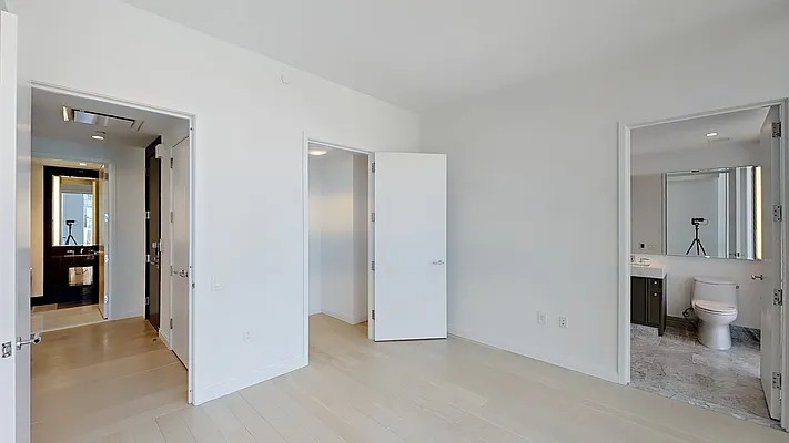 Rented by Compass | media 3