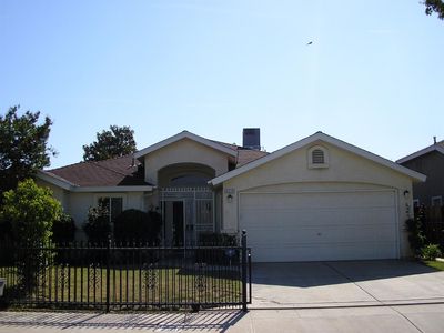 4570 N Barcus Ave, Fresno, CA, 93722