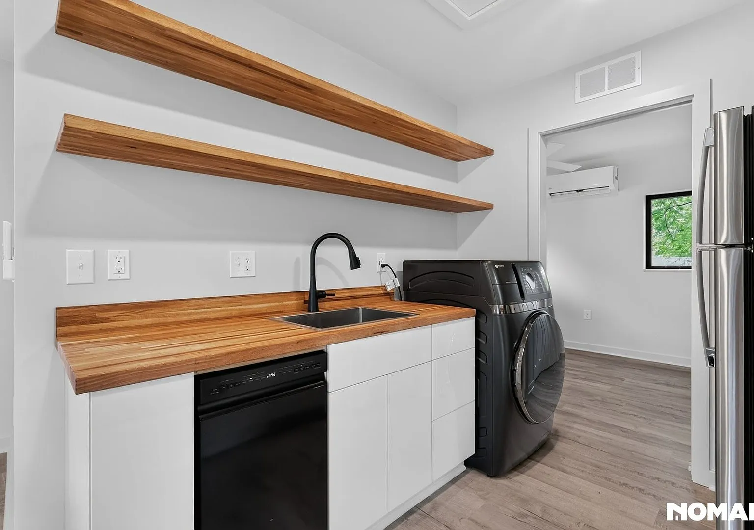 Charming 1BR Unit in Raleigh — Photo 3