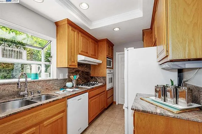 4197 Cristobal Way — Photo 4