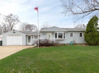 137 Ruby Dr, Waterloo, IA 50702