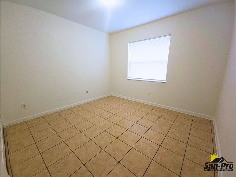 715 Georgia St #1 — Photo 13