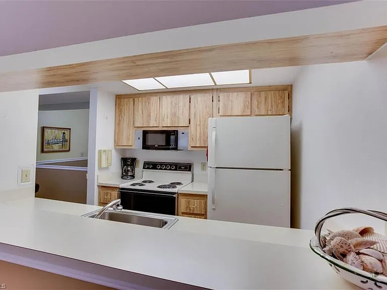 4351 27th Ct SW #203 — Photo 11
