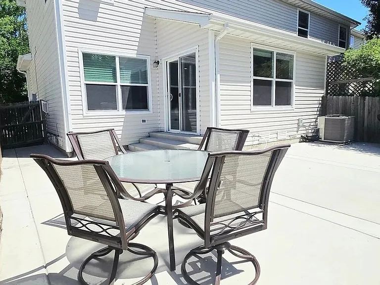 8061 S Kittredge Way — Photo 9