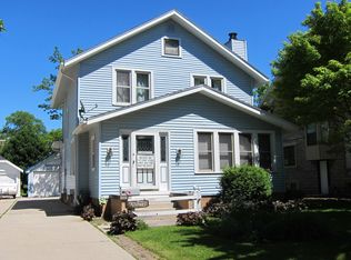 39 Selma St, Plymouth, WI 53073