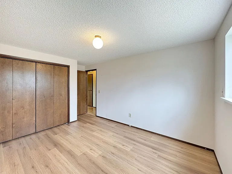 41 McLaughlin Rd — Photo 31