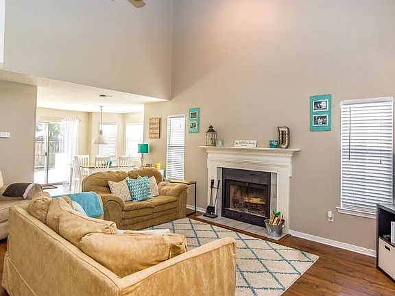 3rd image of 5315 Flintwood Cir